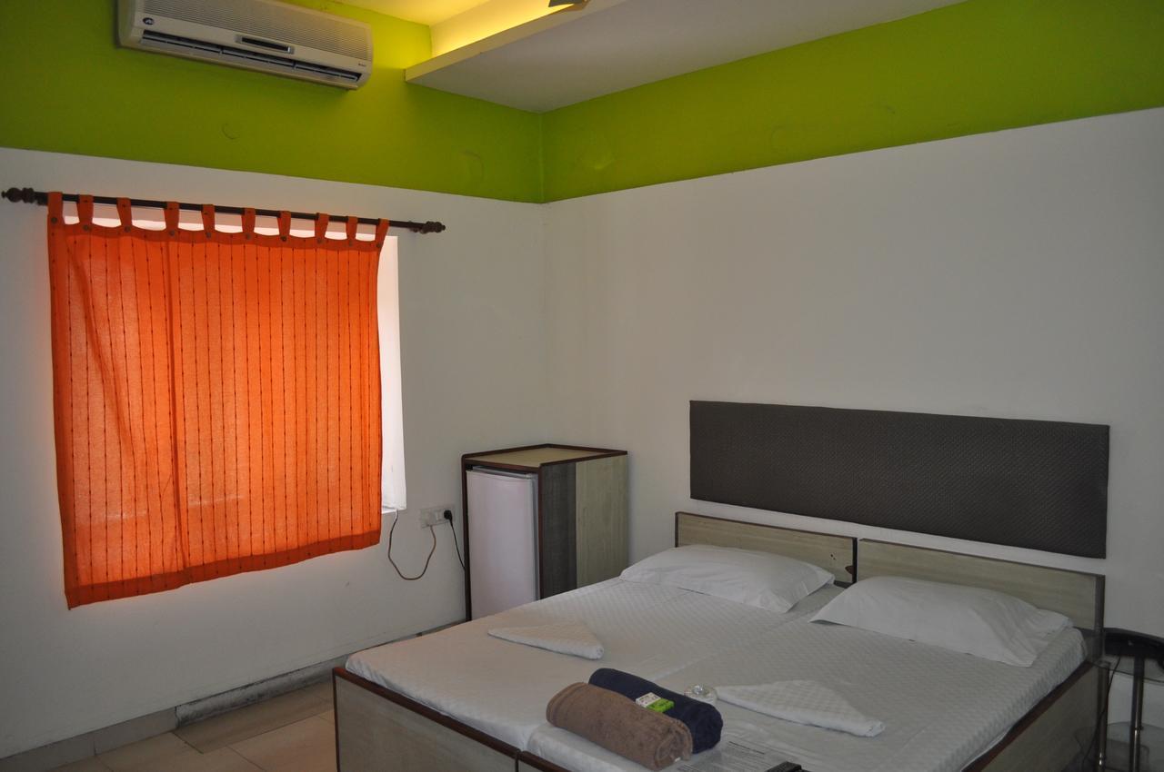 Hotel Kabli New Delhi Exterior photo
